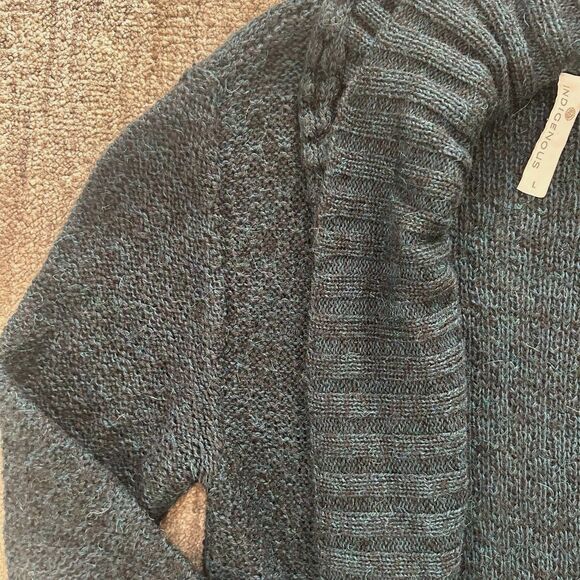 Indigenous Alpaca Blend Cardigan Sweater, Handmade in Peru, Midnight Blue, L - Picture 6 of 6